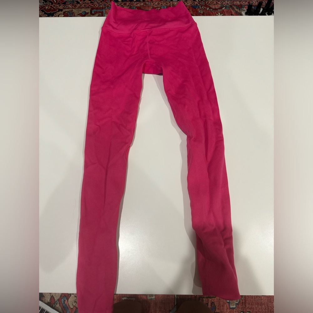 Hot pink ribbed leggings